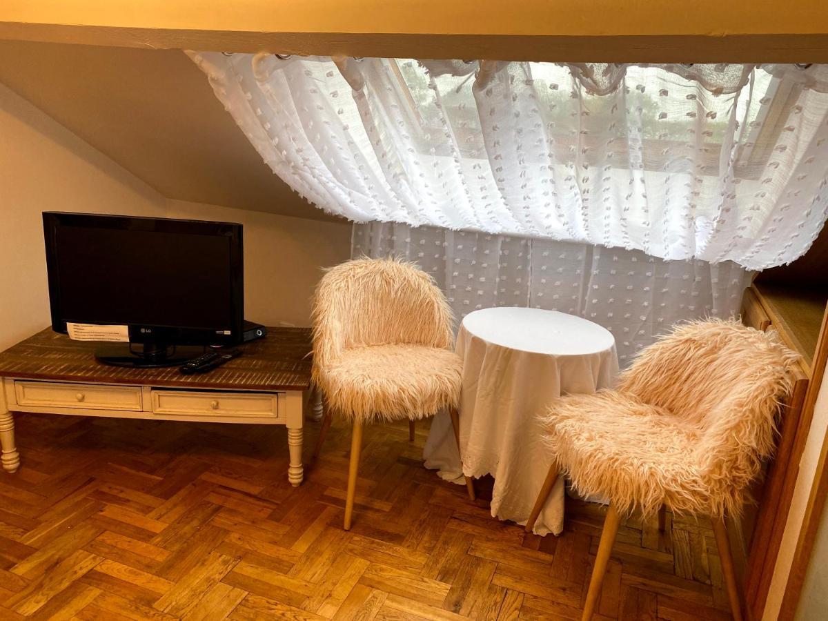 Le Chateau De Frankie Spas-Saunas Grand-Reng Bagian luar foto