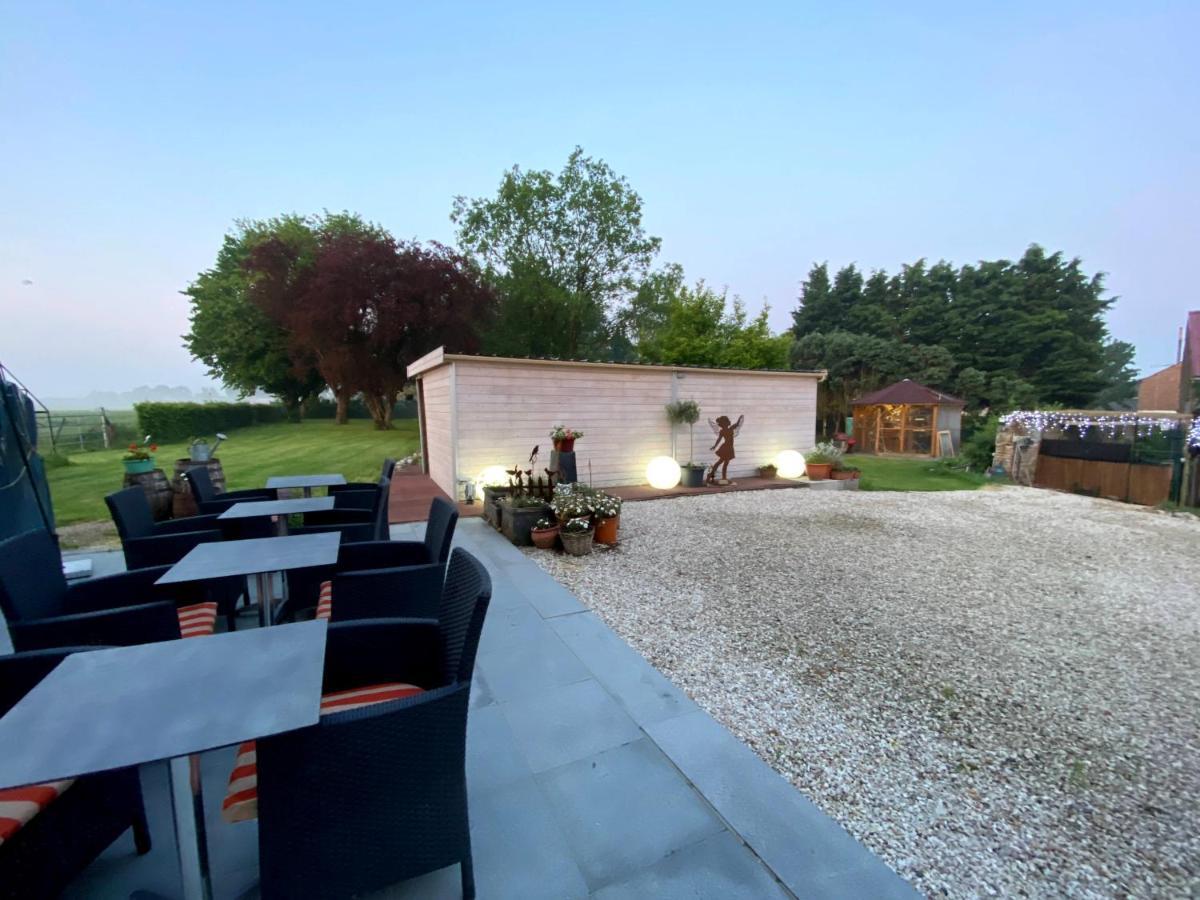 Le Chateau De Frankie Spas-Saunas Grand-Reng Bagian luar foto