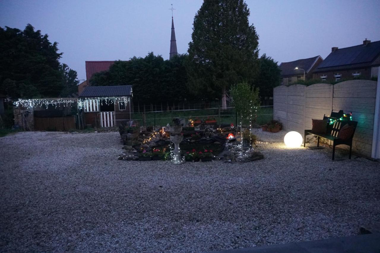 Le Chateau De Frankie Spas-Saunas Grand-Reng Bagian luar foto
