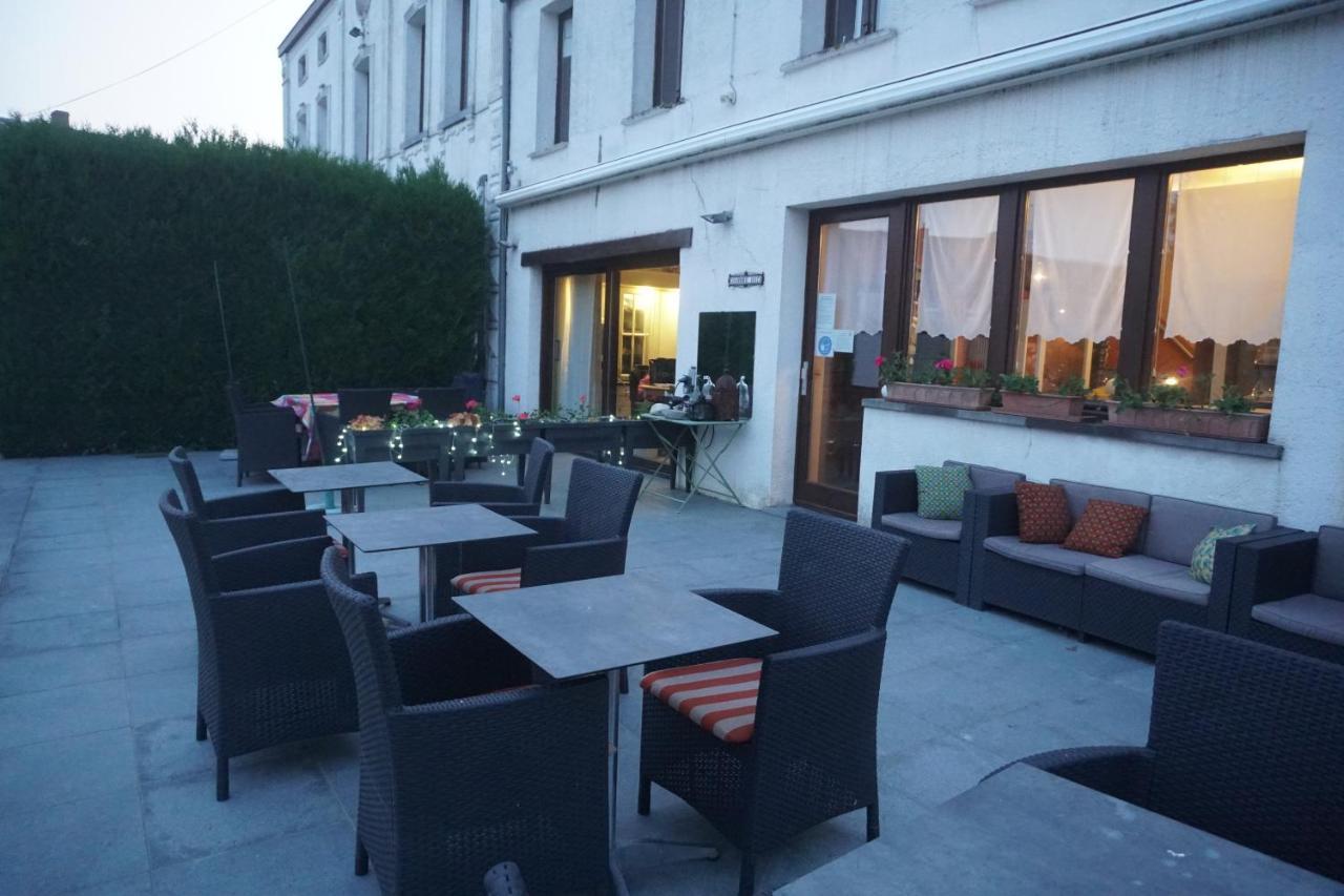 Le Chateau De Frankie Spas-Saunas Grand-Reng Bagian luar foto