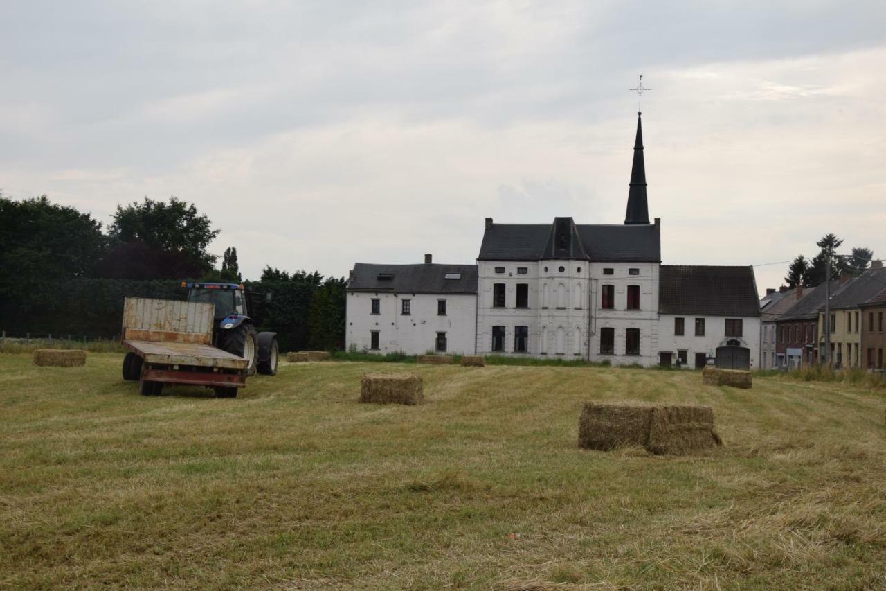 Le Chateau De Frankie Spas-Saunas Grand-Reng Bagian luar foto